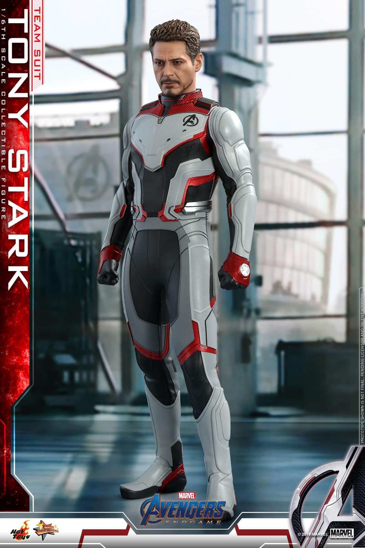 Tony Stark Sixth Scale Figure Team Suit