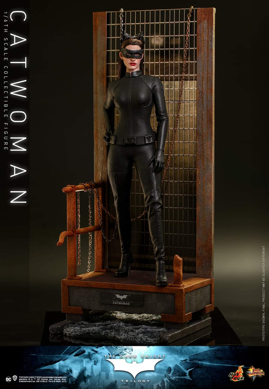 The Dark Knight Trilogy Selina Kyle Catwoman Sixth Scale Figure MMS627