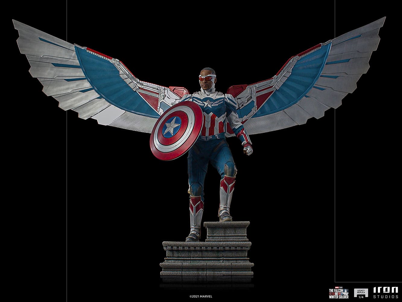 Falcon and The Winter Soldier: Captain America (Sam Wilson) Statue