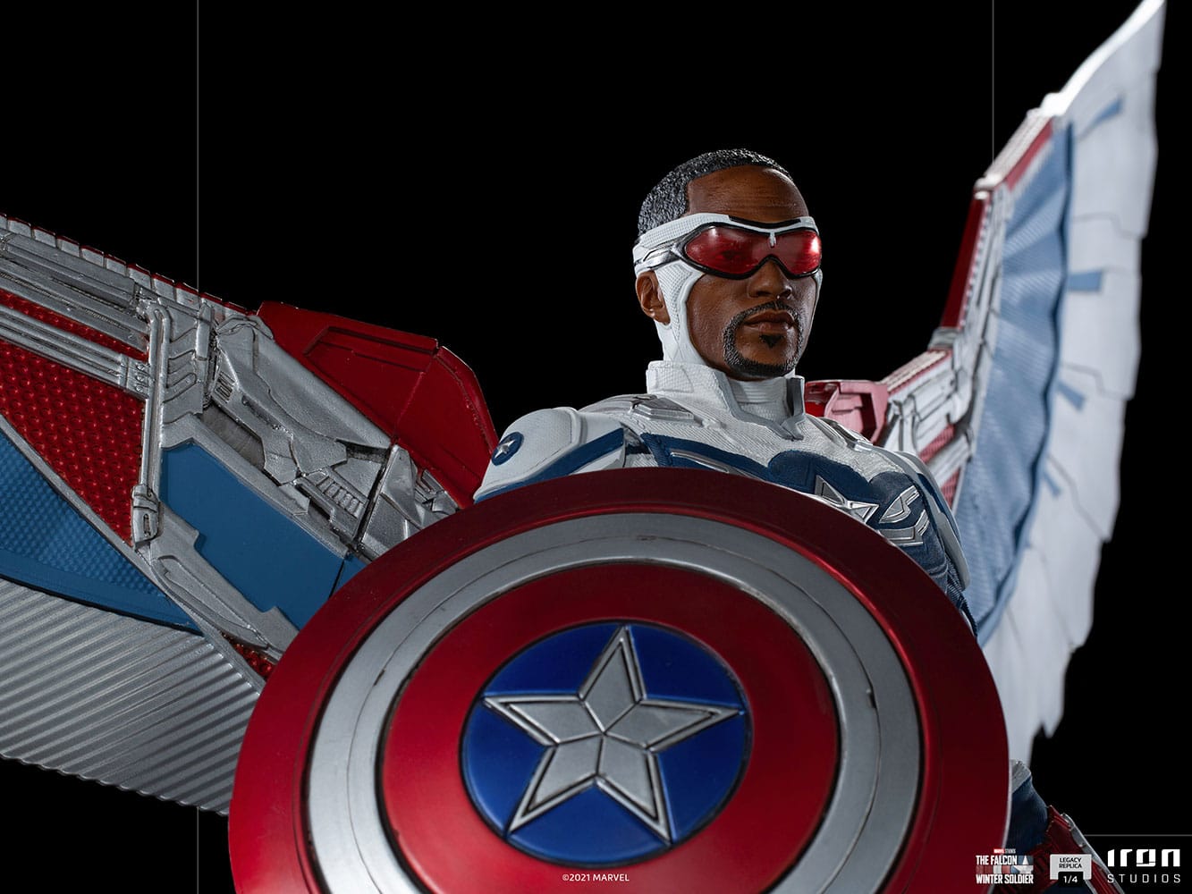 captain america sam wilson complete version marvel gallery d e ddcf