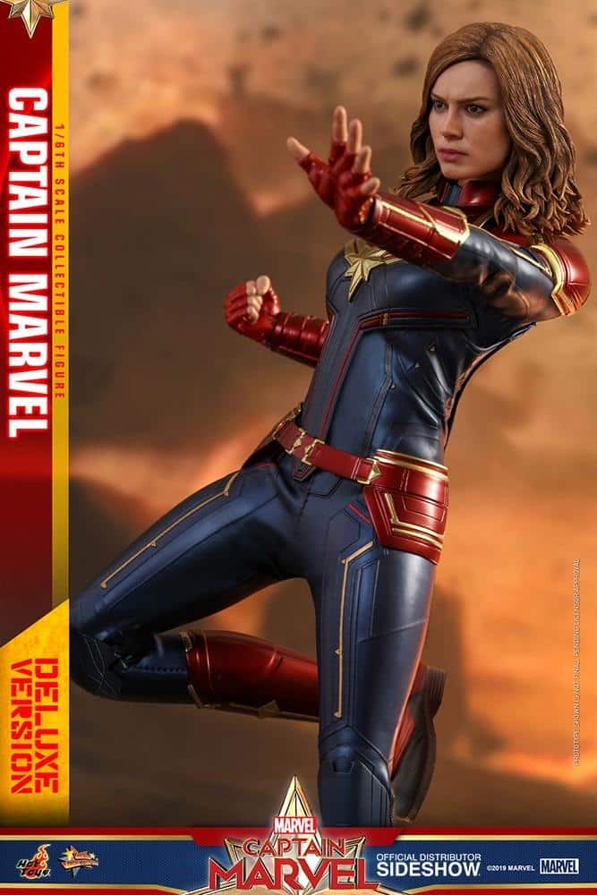 captain-marvel-deluxe-version_marvel_gallery_5c5dd8d04a039.jpg captain marvel deluxe version marvel gallery c dd d a
