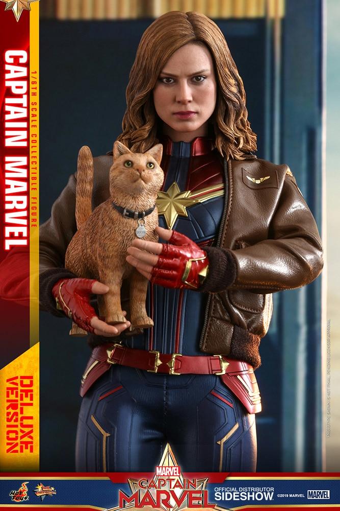 captain-marvel-deluxe-version_marvel_gallery_5c5dd8d1d4f19.jpg captain marvel deluxe version marvel gallery c dd d d f