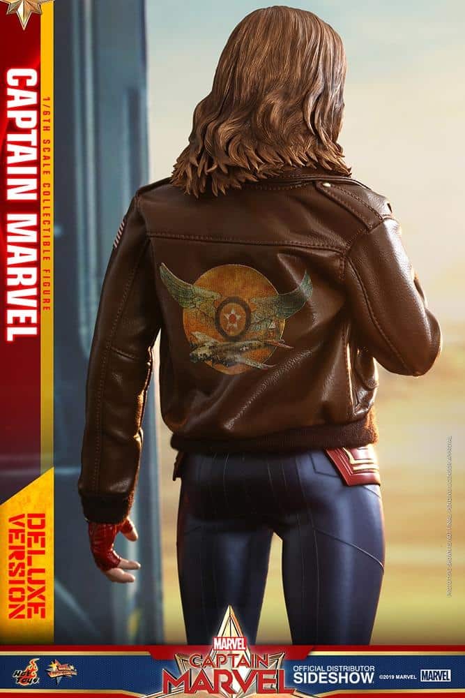 captain-marvel-deluxe-version_marvel_gallery_5c5dd8d2843ea.jpg captain marvel deluxe version marvel gallery c dd d ea