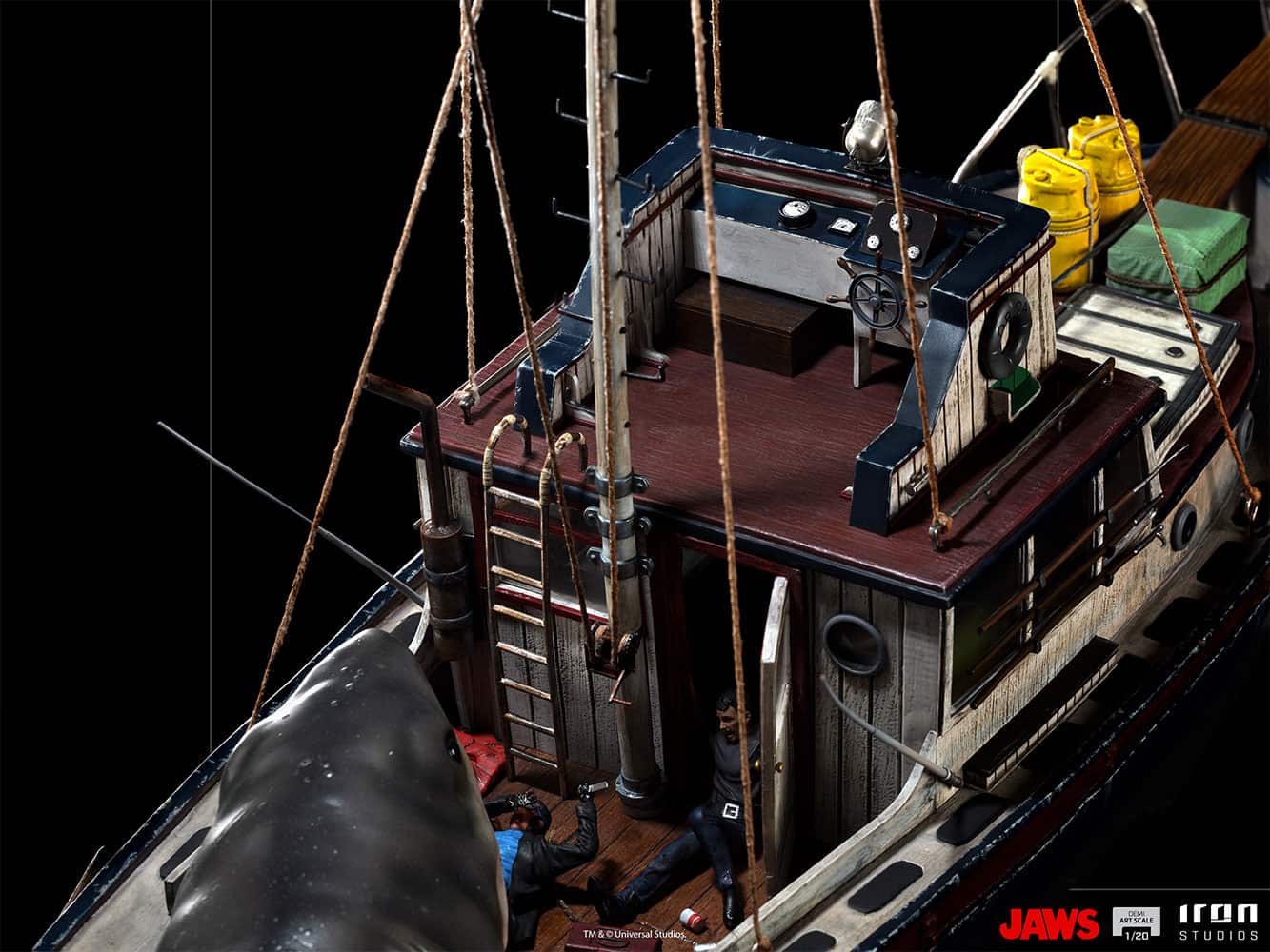 jaws attack jaws gallery c d e