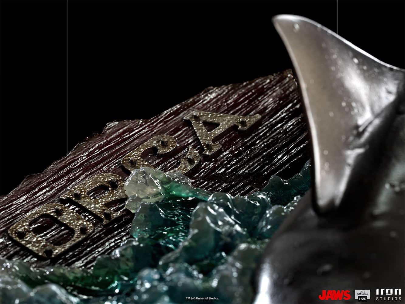 jaws attack jaws gallery c d cc d