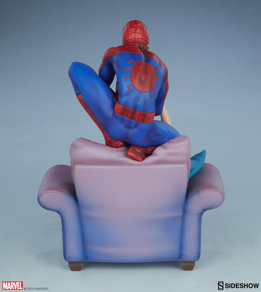 spider man and mary jane marvel gallery dcca f c