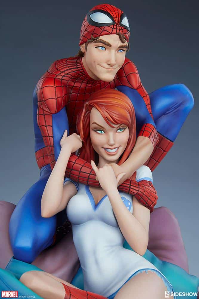 spider man and mary jane marvel gallery dcca c