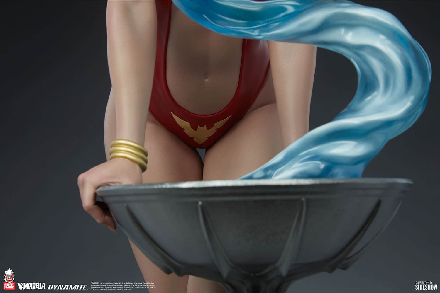 vampirella-13-scale-statue_vampirella_gallery_6138f3b506aac.jpg vampirella scale statue vampirella gallery f b aac