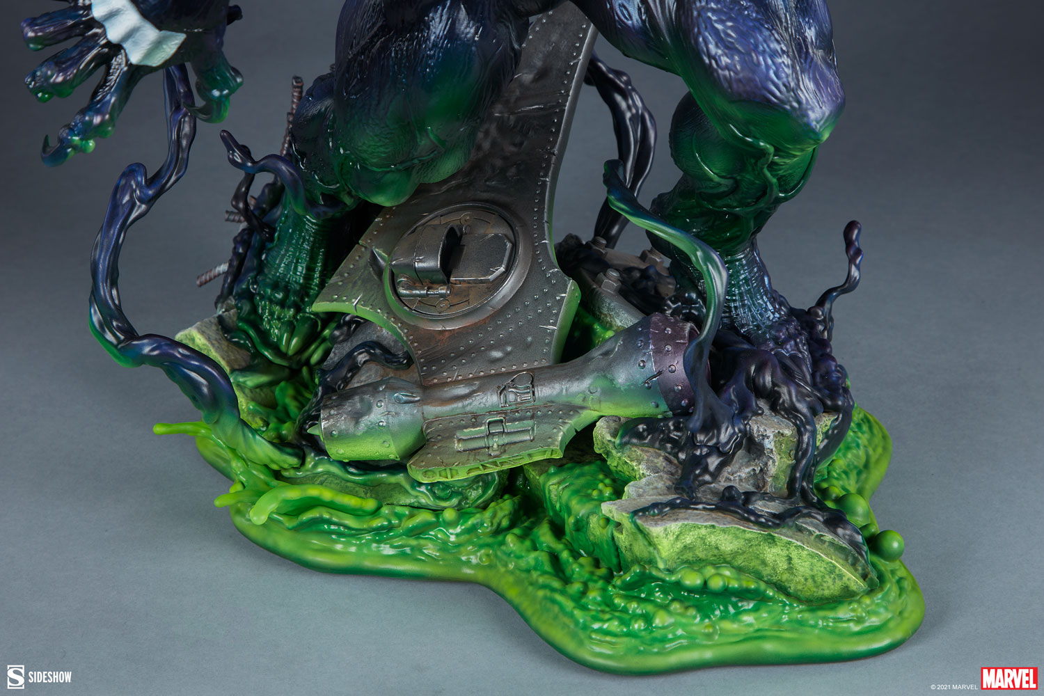 venom marvel gallery df b b d