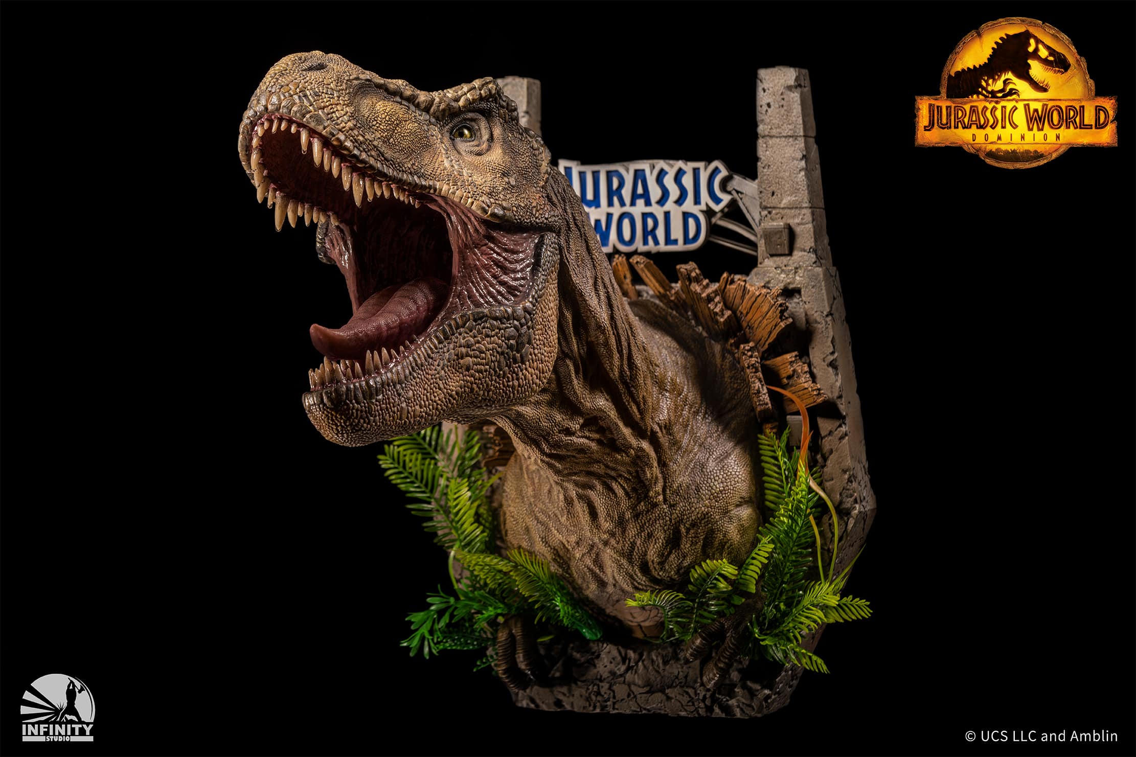 Jurassic World Dominion Tyrannosaurus Rex Wall-Mounted Bust