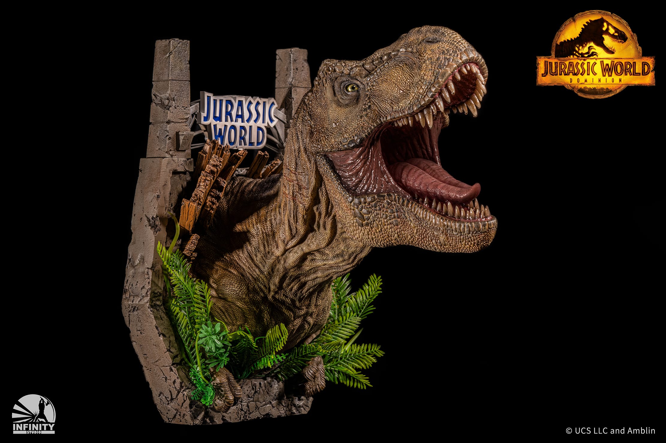 Jurassic World Dominion Tyrannosaurus Rex Wall-Mounted Bust