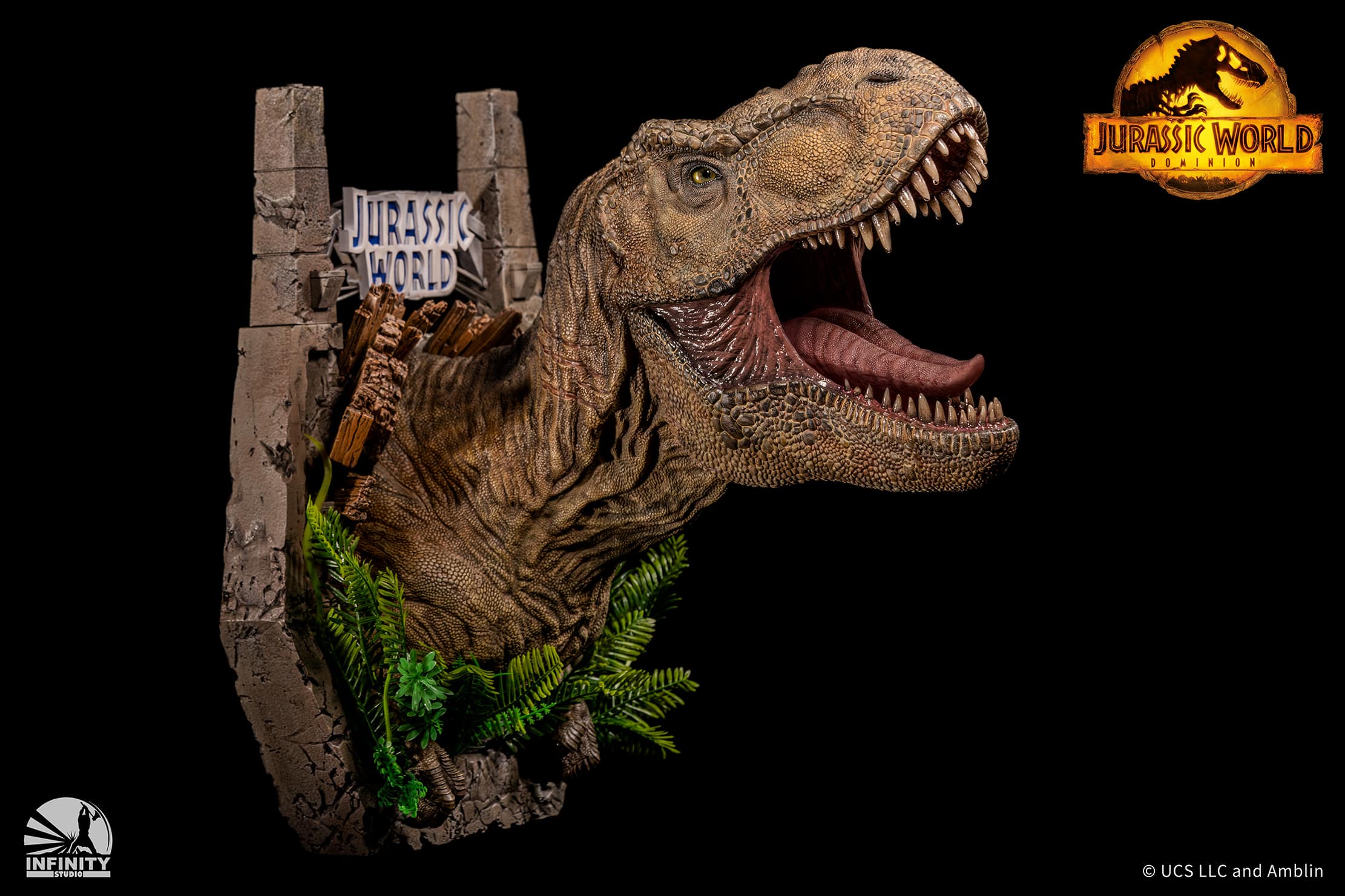 Jurassic World Dominion Tyrannosaurus Rex Wall-Mounted Bust