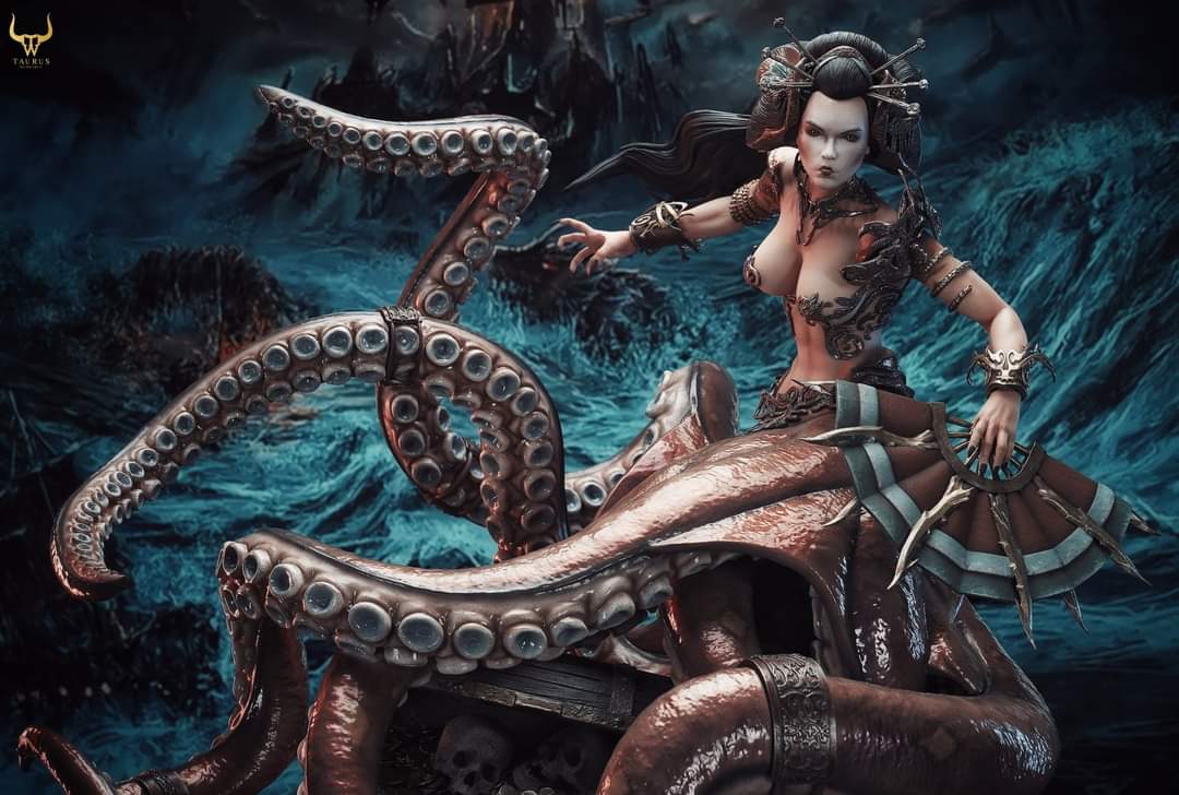 Queens Of Oblivion Tsunami Statue