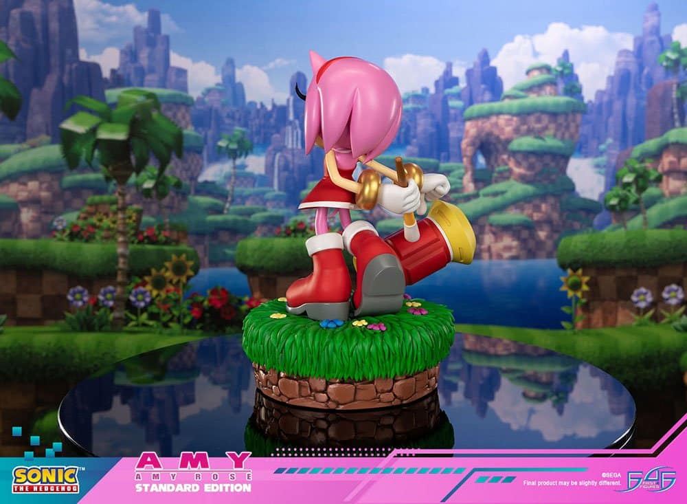 Sonic The Hedgehog Amy Rose Statue