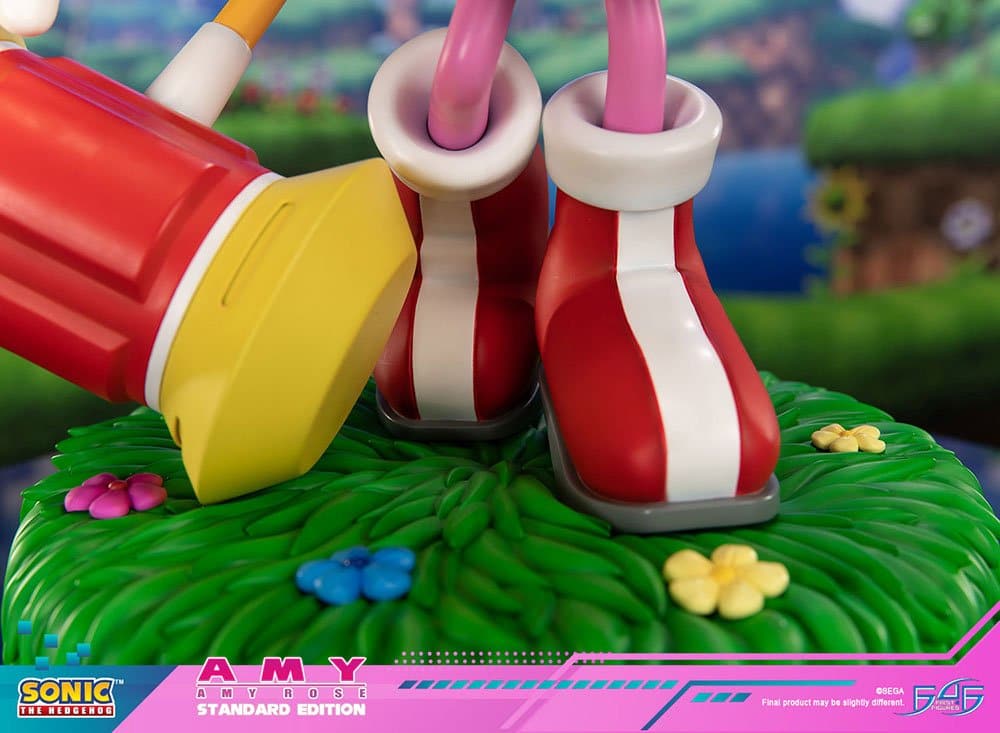 Sonic The Hedgehog Amy Rose Statue