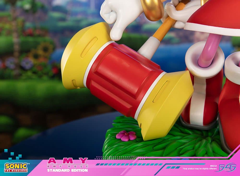 Sonic The Hedgehog Amy Rose Statue