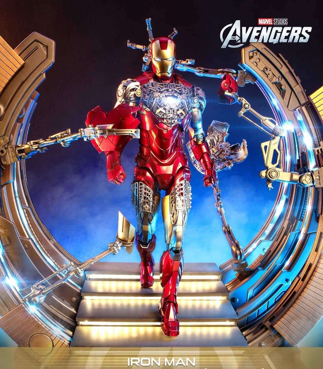 Iron Man Mark VI (2.0) And Suit-Up Gantry Figure Set