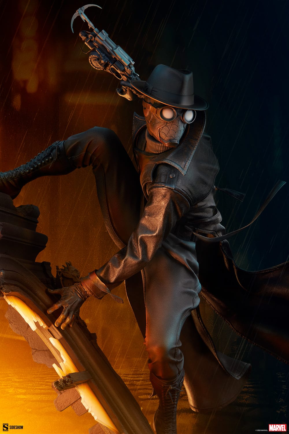 spider-man-noir-premium-format-figure_marvel_gallery_64382f936f693