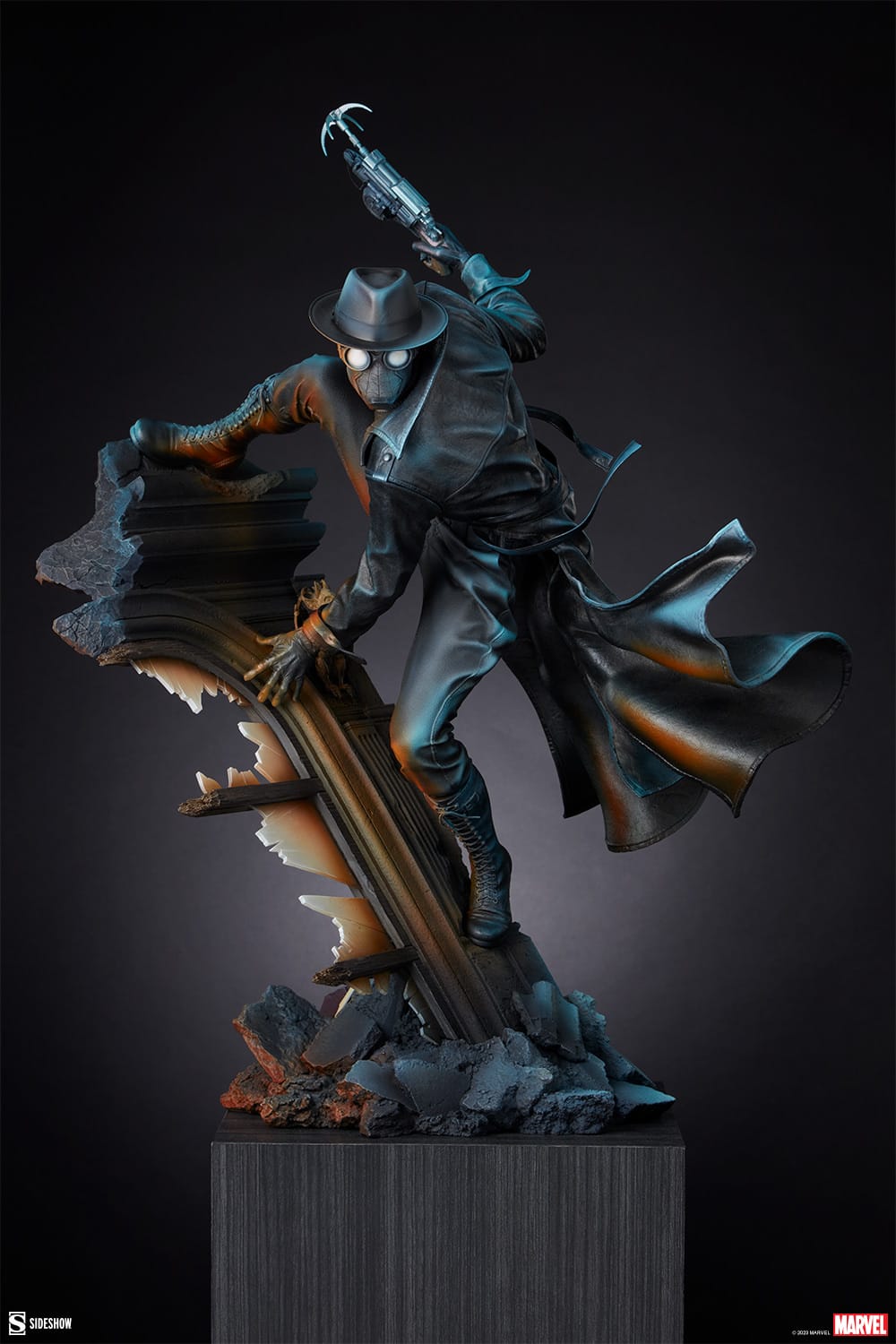 spider-man-noir-premium-format-figure_marvel_gallery_64382f96dc7c4
