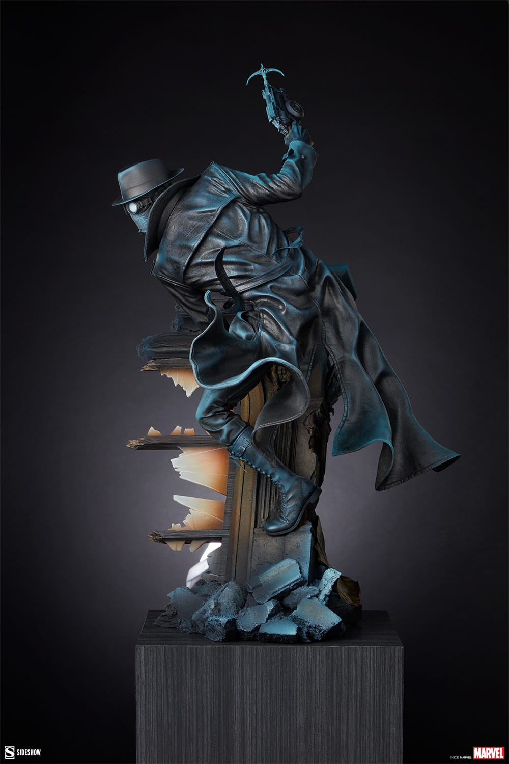 spider-man-noir-premium-format-figure_marvel_gallery_64382f9791236