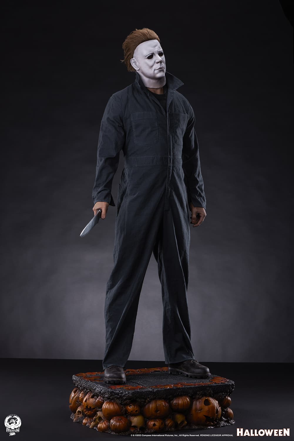 michael-myers-12-scale-statue-by-pcs_halloween_gallery_653ffb43989d9