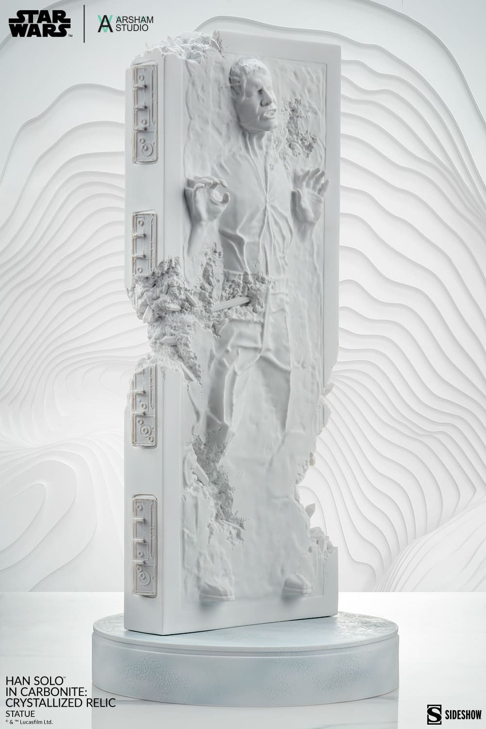 han-solo-in-carbonite-crystallized-relic-statue_star-wars_gallery_656fce4f11652