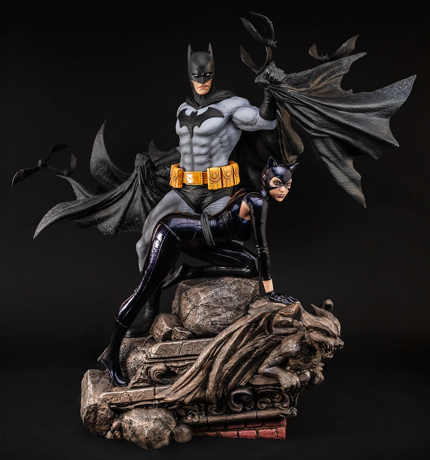 Batman & Catwoman Reunion Statue Limited DC Collectible