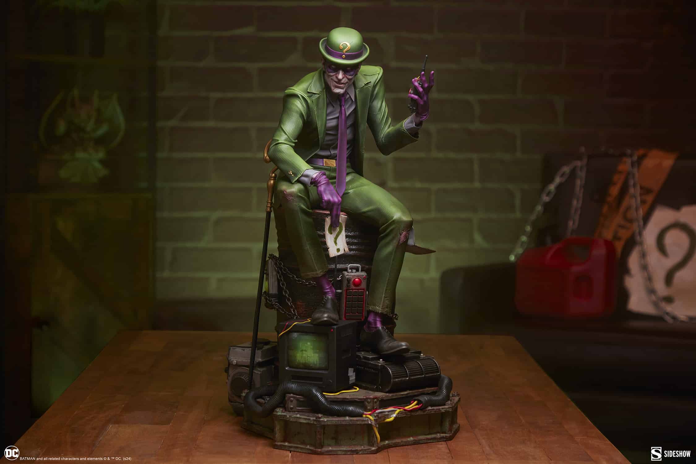 The Riddler Premium Format Figure
