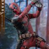 hot-toys-marvel-deadpool-battling-version-sixth-scale-figure-gallery-67dc54e76a4d1