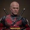 hot-toys-marvel-deadpool-battling-version-sixth-scale-figure-gallery-67dc54ea8131e