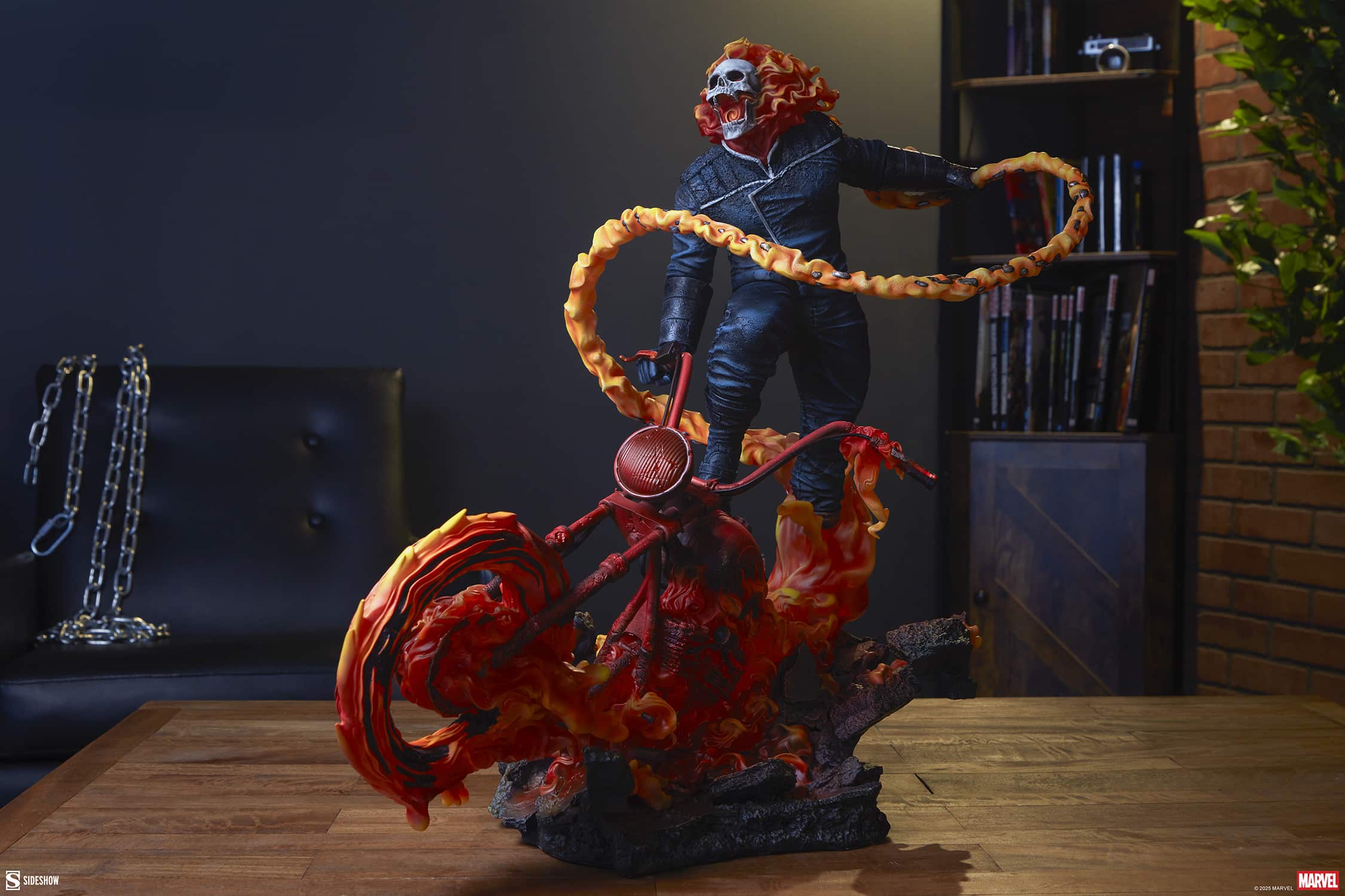 sideshow-collectibles-marvel-ghost-rider-classic-variant-premium-format-figure-gallery-681bf26e77fb8