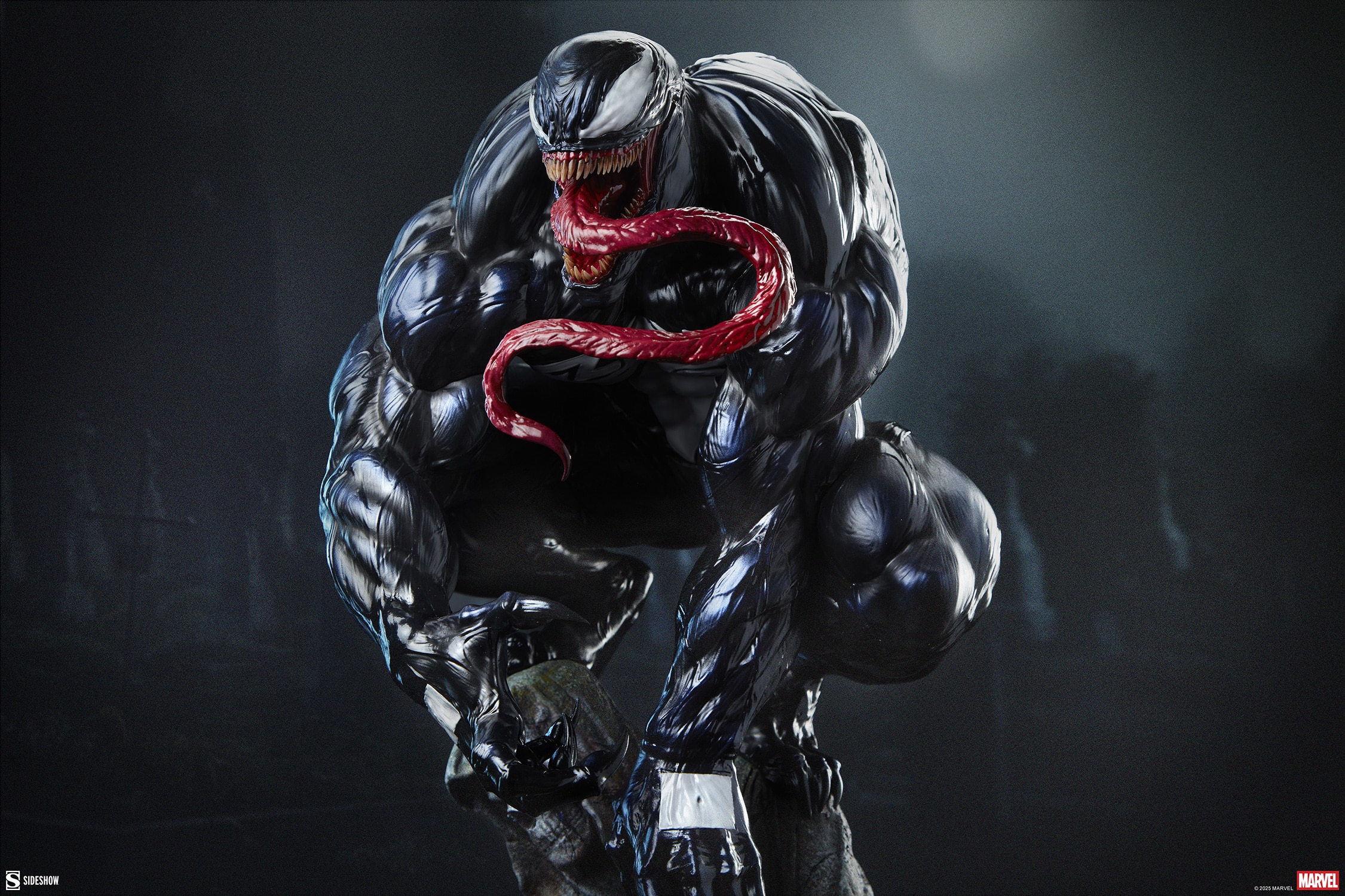Venom Premium Format Figure MARVEL Limited Collectible