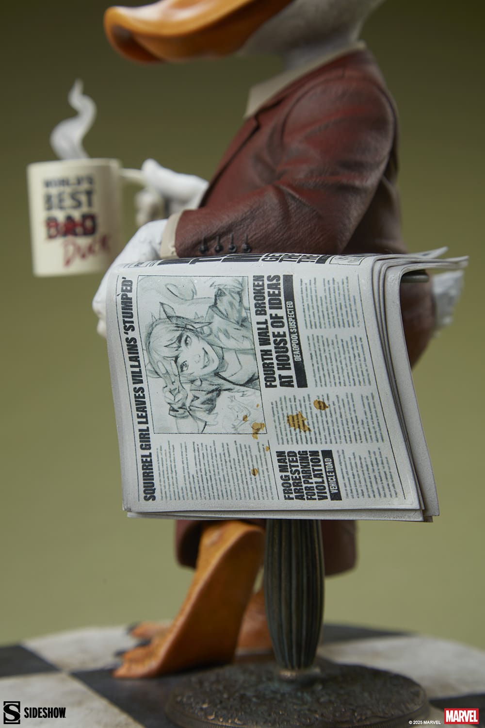 sideshow-collectibles-marvel-howard-the-duck-premium-format-figure-gallery-689ccdb006de3