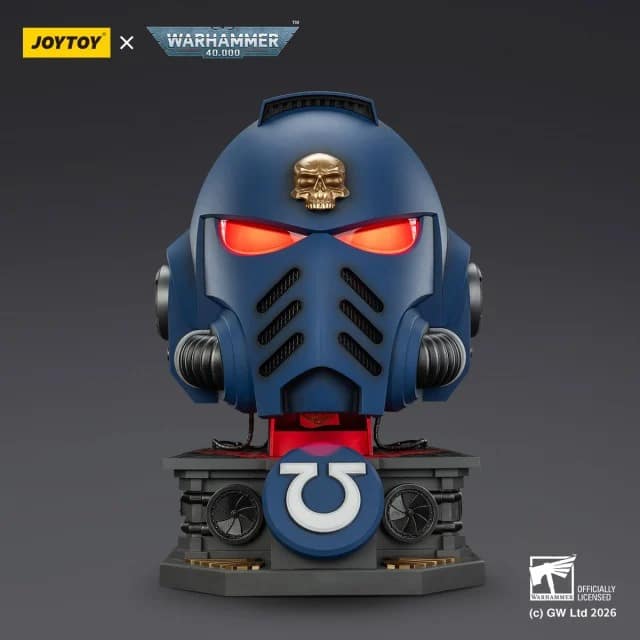 Ultramarines Captain MkX Helmet and Display Stand Wearable Collectible Warhammer 40K